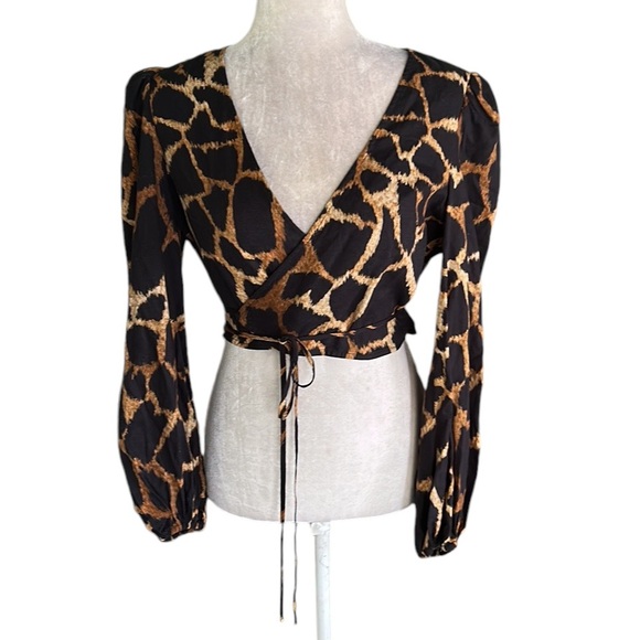 MILLY Wynona Giraffe Printed Wrap Tie Waist Puff Sleeve Cropped Linen Blouse - S - Picture 6 of 16